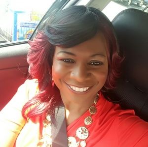 Meet your Posher, Felecia